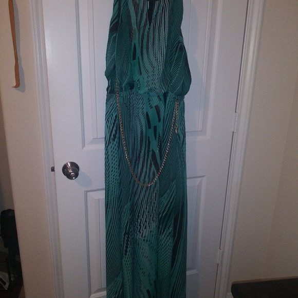 Ruffle Top - Picture 4 of 6